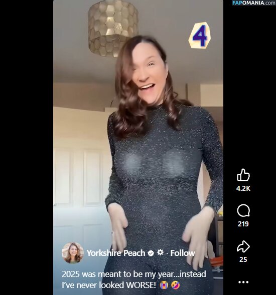 Lisa Dollan / yorkshire_peach Nude OnlyFans  Leaked Photo #3