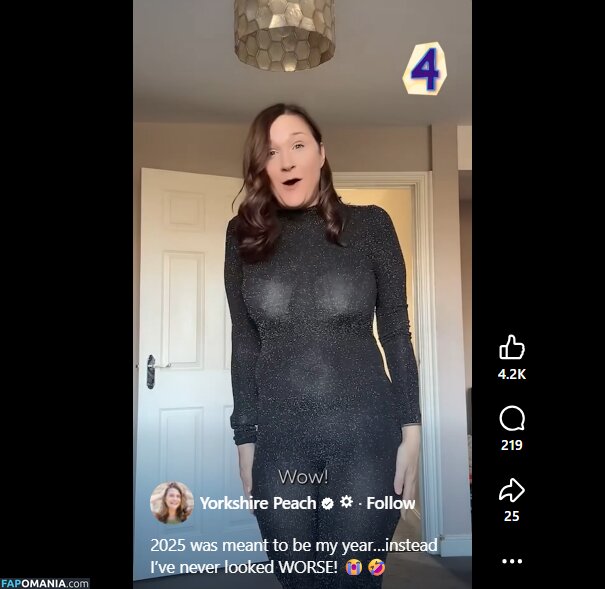 Lisa Dollan / yorkshire_peach Nude OnlyFans  Leaked Photo #5