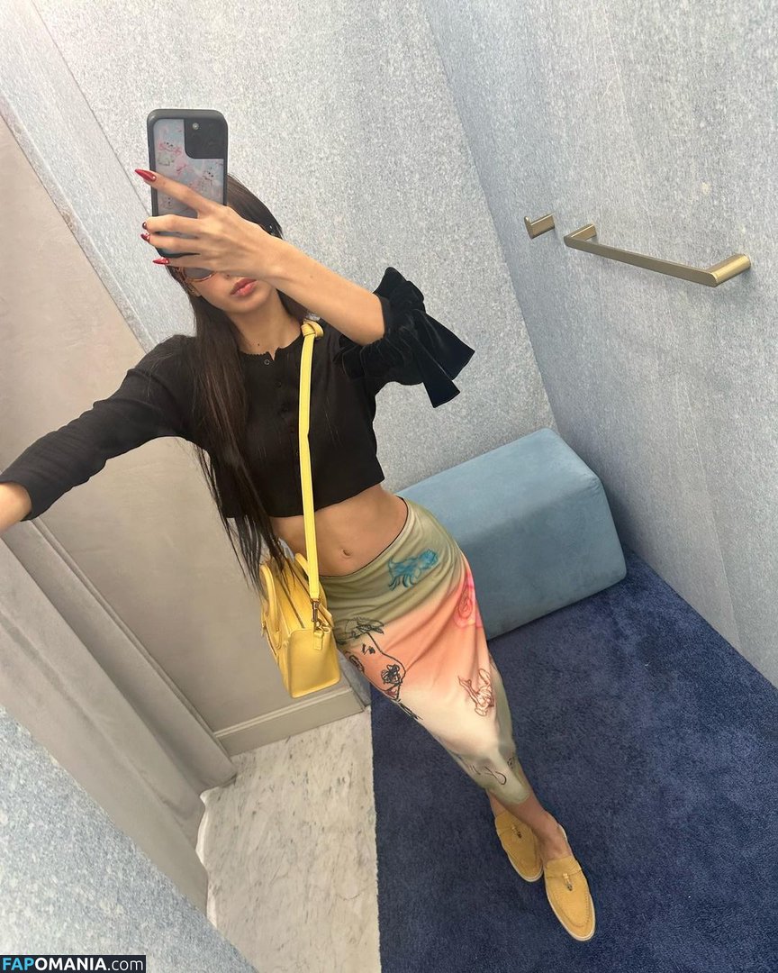 Blackpink / Lisa / lalalalisa_m / lisaamane Nude OnlyFans  Leaked Photo #27