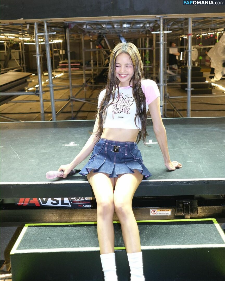 Blackpink / Lisa / lalalalisa_m / lisaamane Nude OnlyFans  Leaked Photo #77