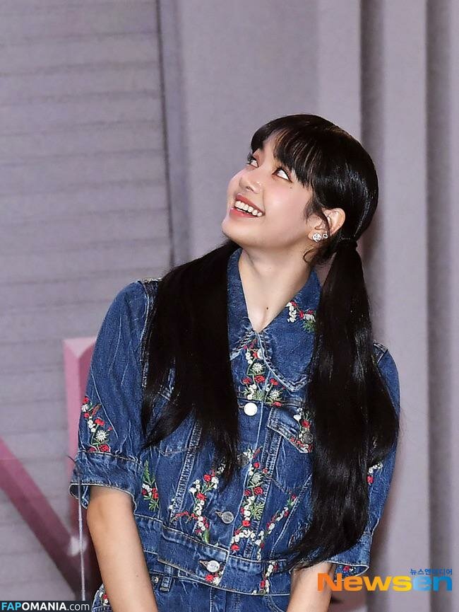 Blackpink / Lisa / lalalalisa_m / lisaamane Nude OnlyFans  Leaked Photo #92