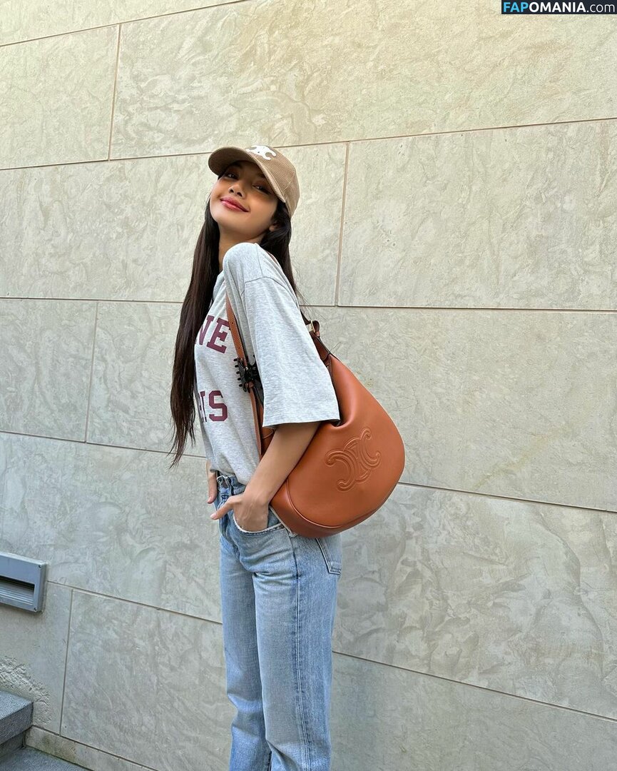 Blackpink / Lisa / lalalalisa_m / lisaamane Nude OnlyFans  Leaked Photo #191