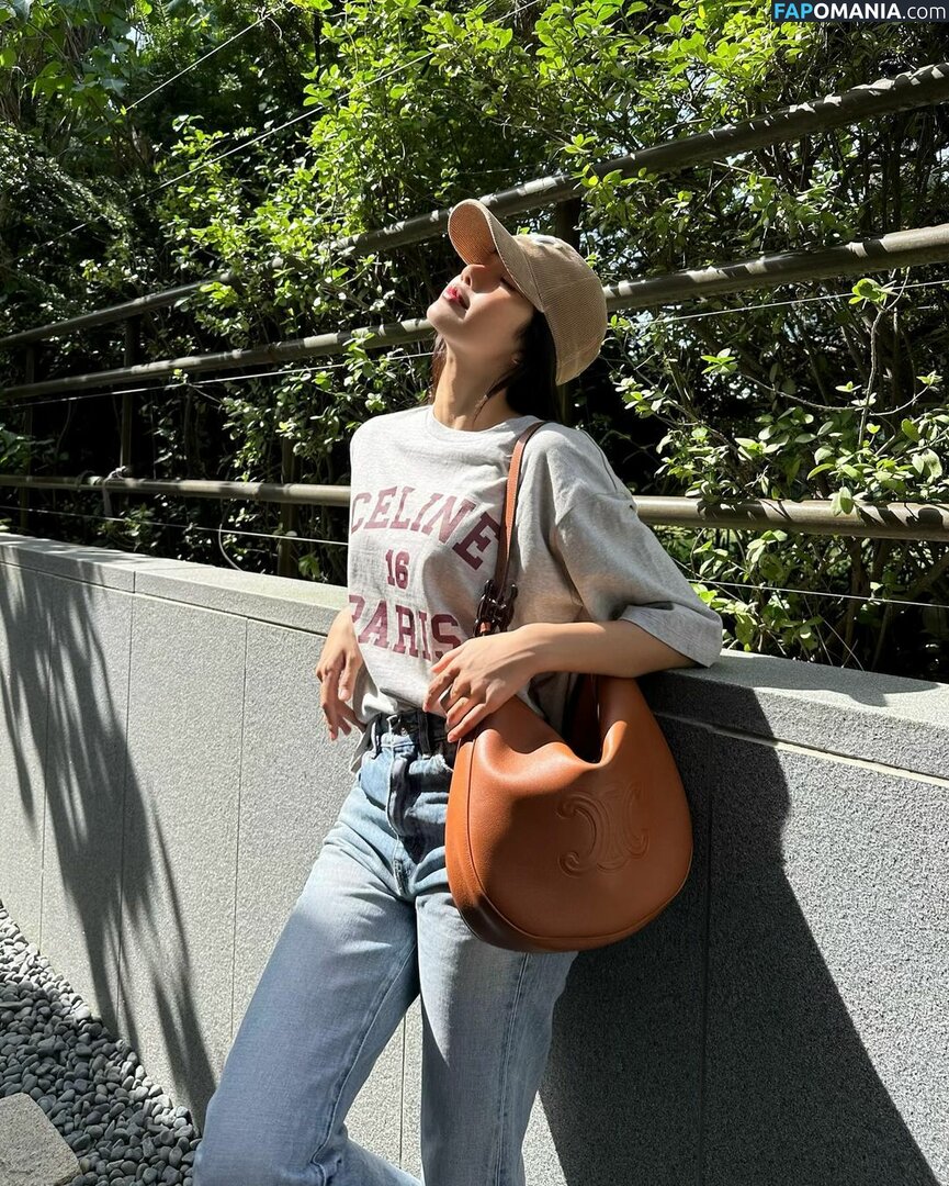 Blackpink / Lisa / lalalalisa_m / lisaamane Nude OnlyFans  Leaked Photo #193