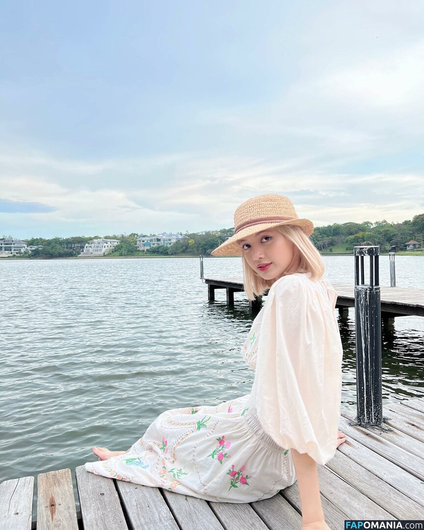 Blackpink / Lisa / lalalalisa_m / lisaamane Nude OnlyFans  Leaked Photo #222