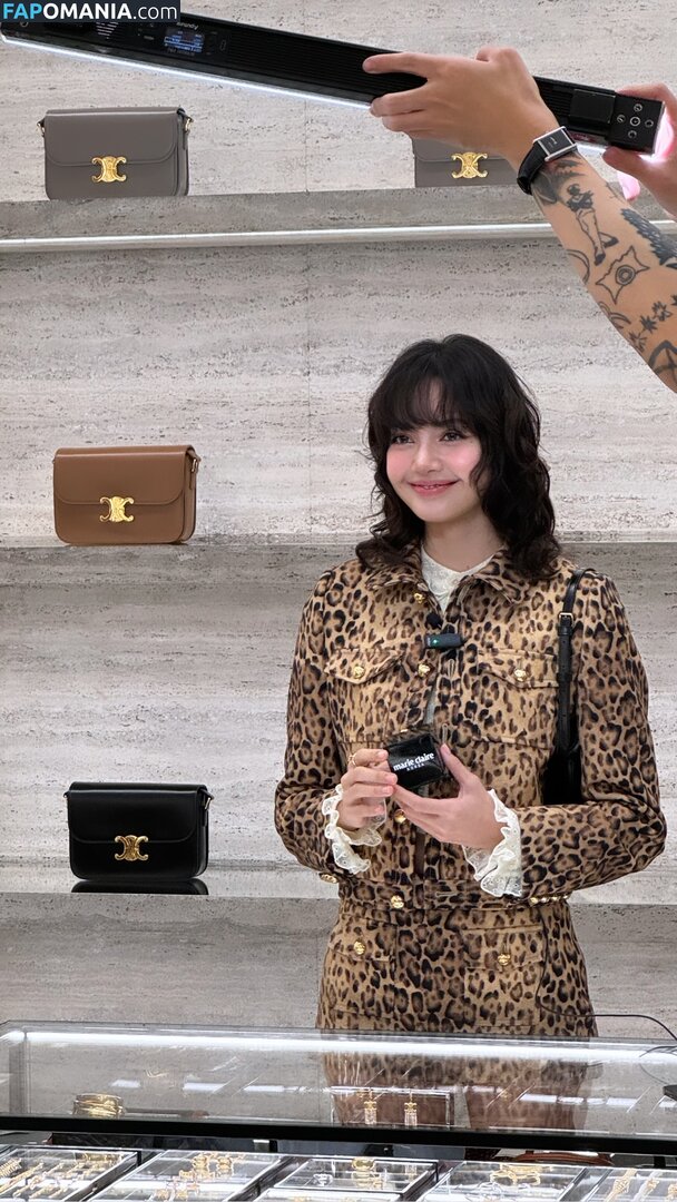 Blackpink / Lisa / lalalalisa_m / lisaamane Nude OnlyFans  Leaked Photo #243