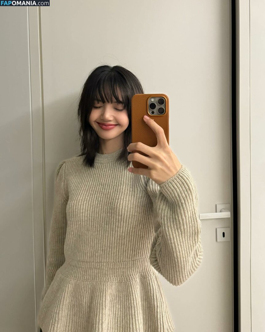Blackpink / Lisa / lalalalisa_m / lisaamane Nude OnlyFans  Leaked Photo #259