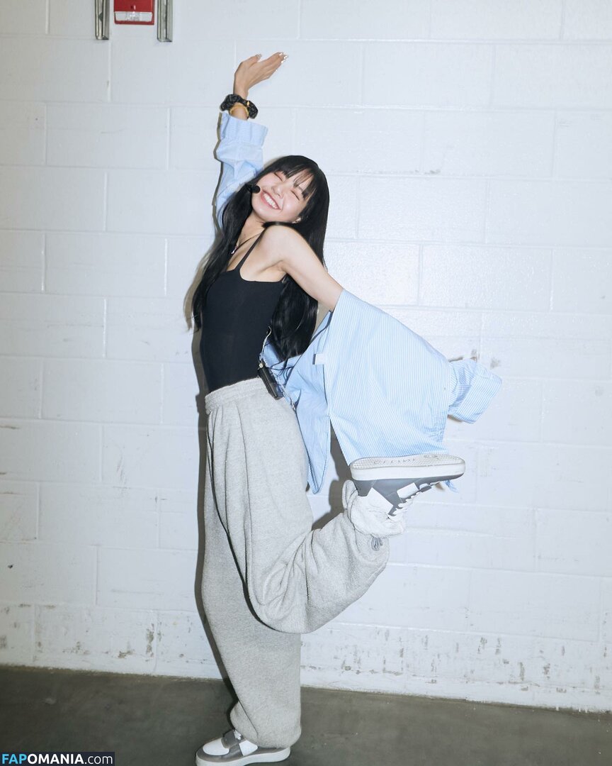 Blackpink / Lisa / lalalalisa_m / lisaamane Nude OnlyFans  Leaked Photo #395