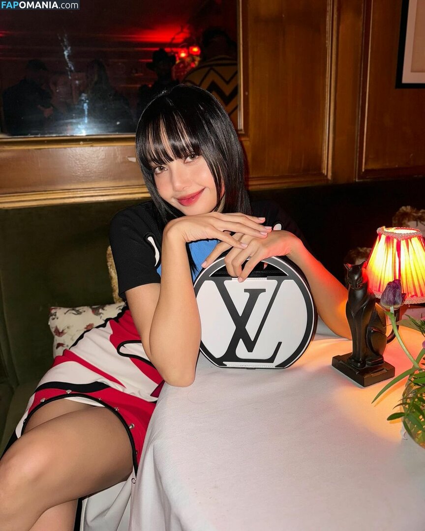 Blackpink / Lisa / lalalalisa_m / lisaamane Nude OnlyFans  Leaked Photo #434