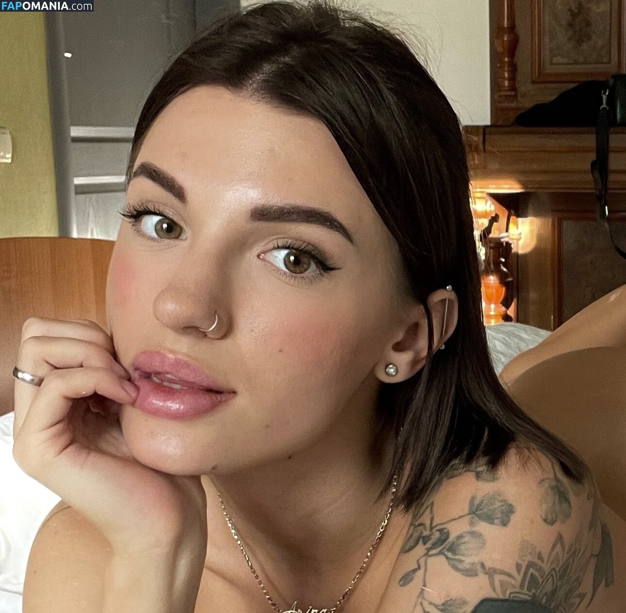 lisaero / lisaerojames / xxvasilisa Nude OnlyFans  Leaked Photo #3