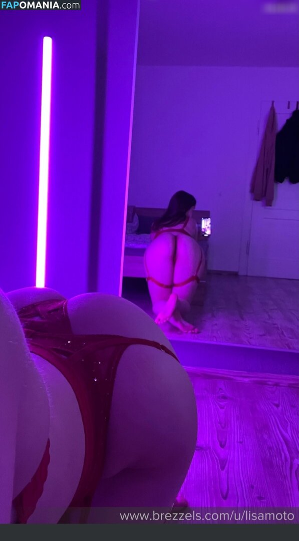Lisamoto / lisaa.moto Nude OnlyFans  Leaked Photo #41