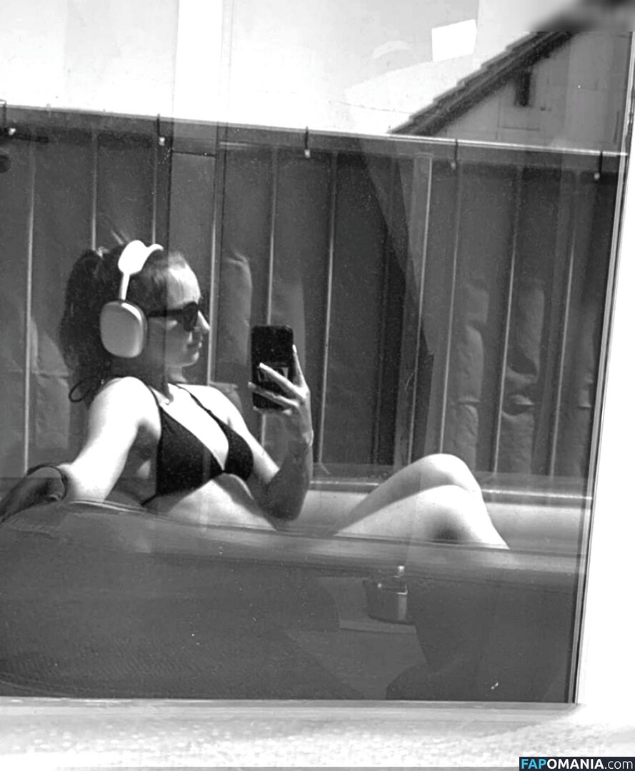 Lisamoto / lisaa.moto Nude OnlyFans  Leaked Photo #72