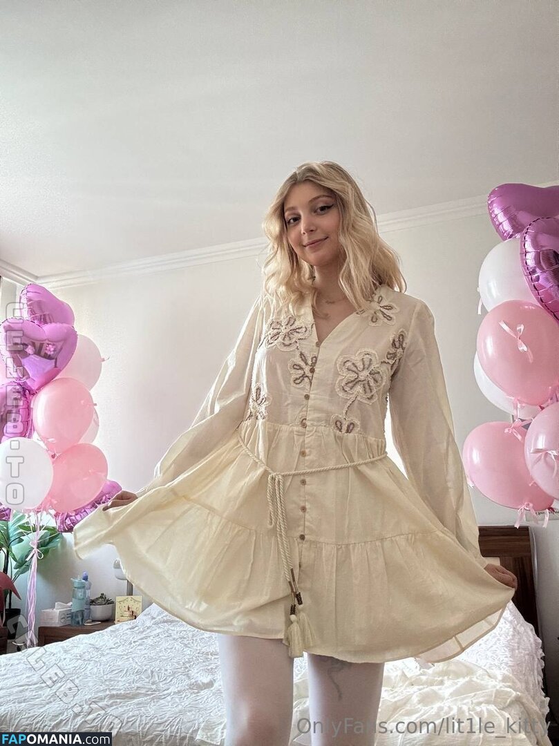 Emili / Lit1le_Kitty_ / https: / lit1le_kitty Nude OnlyFans  Leaked Photo #5