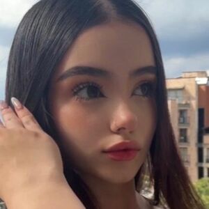 Littlebitofmia