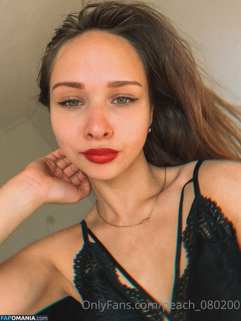 amyymarie118 / littledisnay_free Nude OnlyFans  Leaked Photo #7