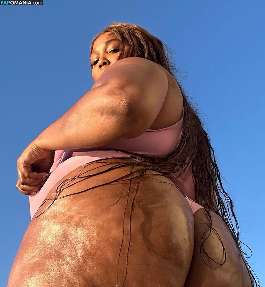 Lizzo / lizzobeeating Nude OnlyFans  Leaked Photo #27