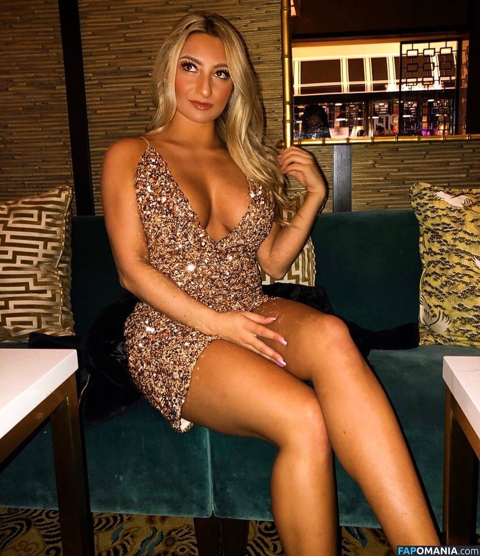 Lizzy Decologero Nude OnlyFans  Leaked Photo #11