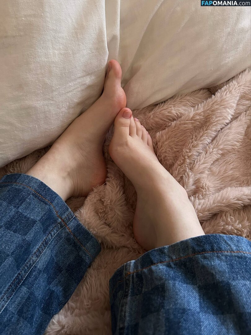 Ljinzer  / Ljinzer / linzarrd / Linzefeet / linzzzer / linziier / joleenlunzer Nude OnlyFans  Leaked Photo #2