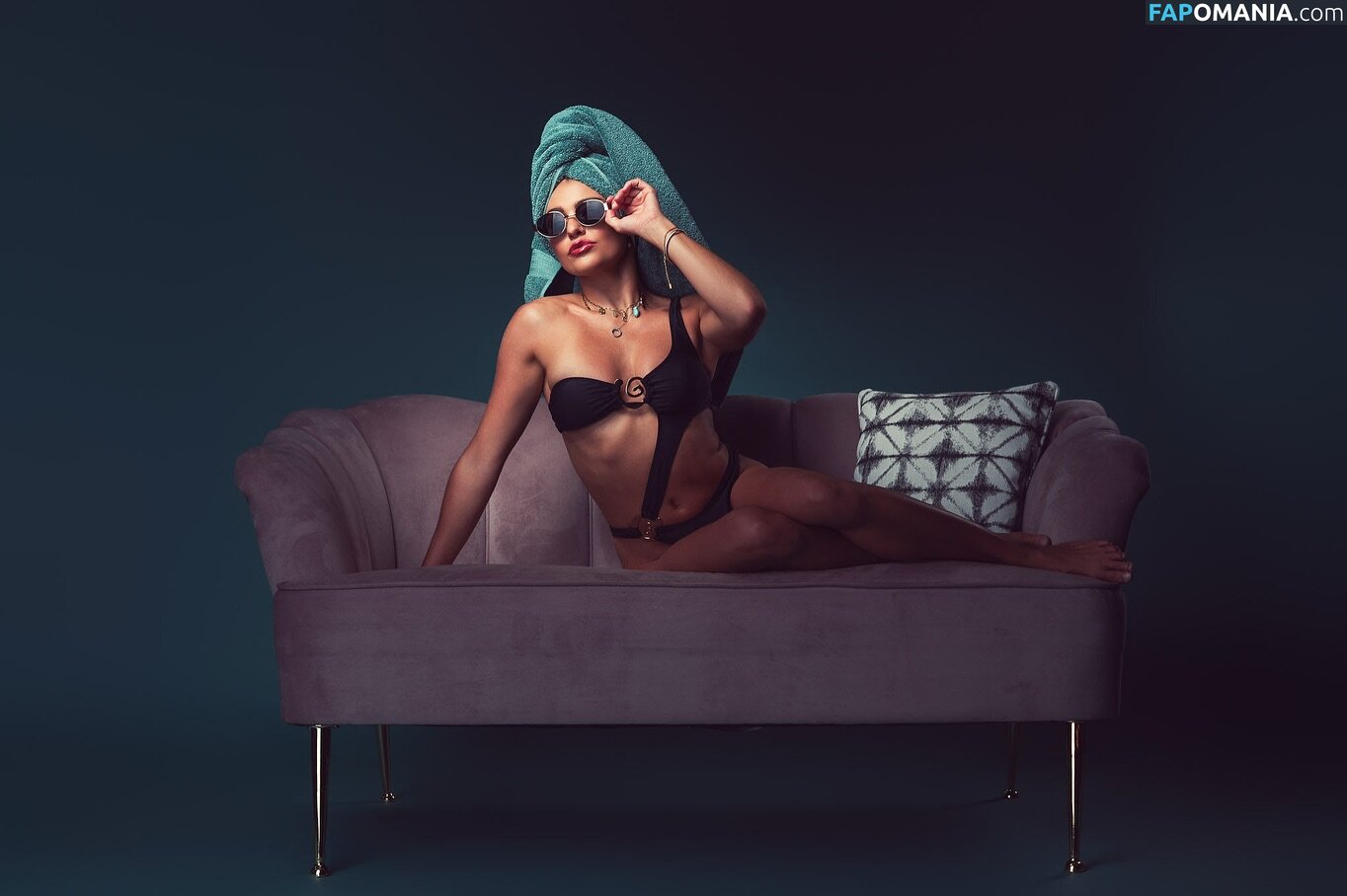 Logan Vaughan / Logan.grace / LoganGraceVaug1 / logan.grace16 Nude OnlyFans  Leaked Photo #2