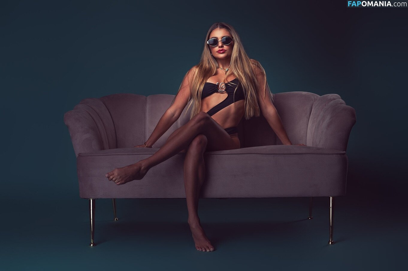 Logan Vaughan / Logan.grace / LoganGraceVaug1 / logan.grace16 Nude OnlyFans  Leaked Photo #4