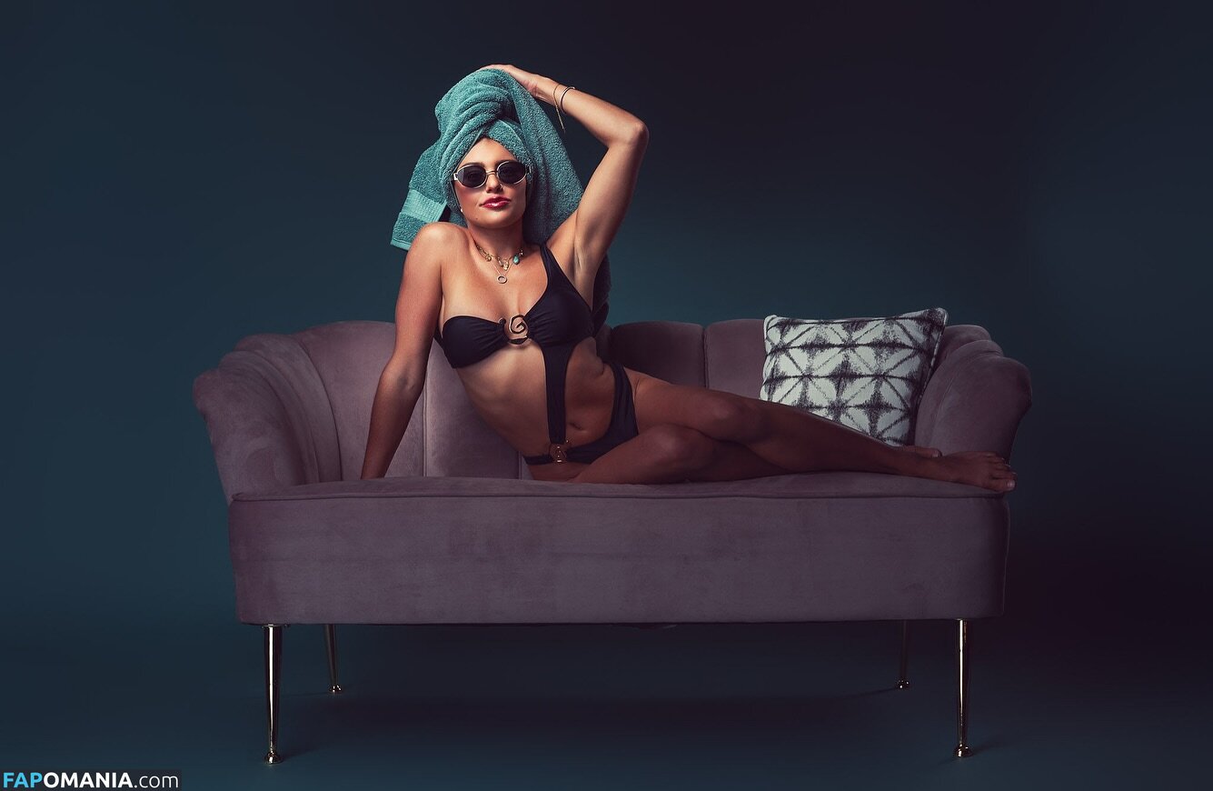 Logan Vaughan / Logan.grace / LoganGraceVaug1 / logan.grace16 Nude OnlyFans  Leaked Photo #8