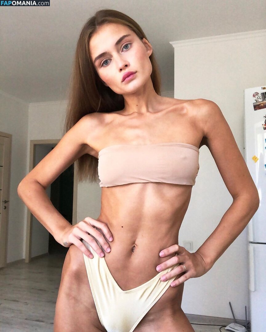 Lola Dikova / loladikovaa Nude OnlyFans  Leaked Photo #6