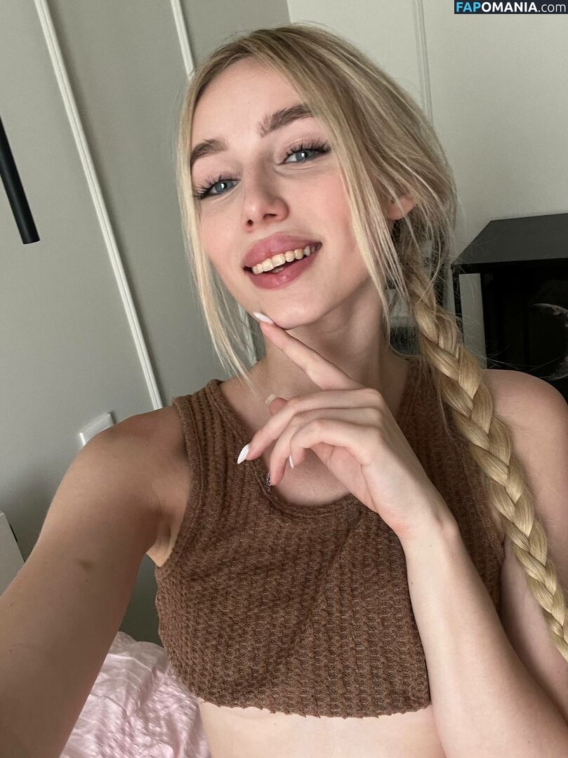 christalluv09 / lolly_christal_free Nude OnlyFans  Leaked Photo #34
