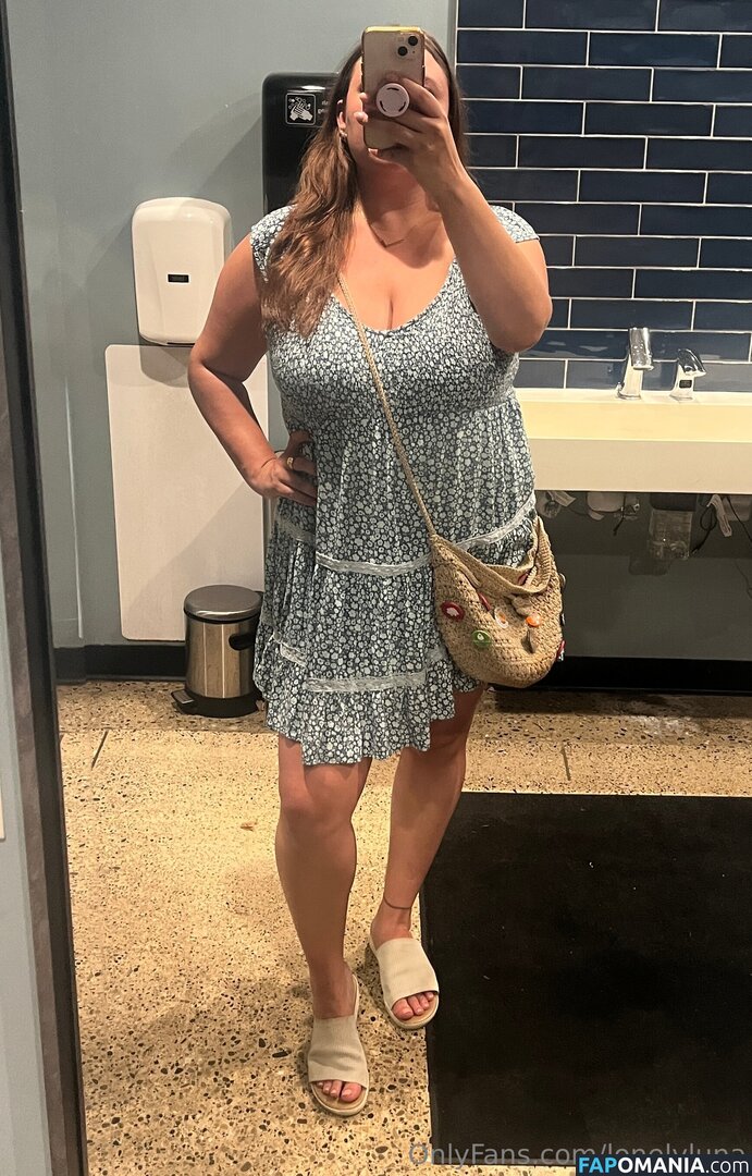 lonelyluna / yourlonelyluna Nude OnlyFans  Leaked Photo #15