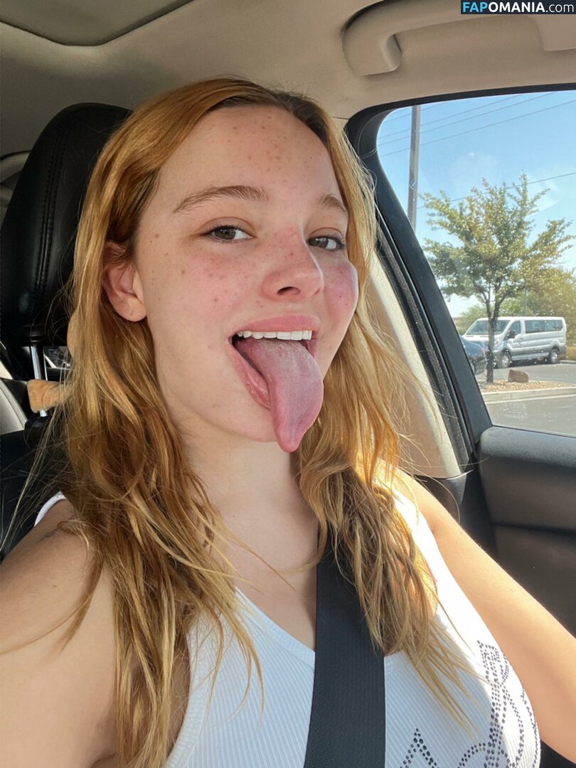 Long Tongue Fetish / _longtonguelewis / diqueentongue / longtonguelewis Nude OnlyFans  Leaked Photo #106