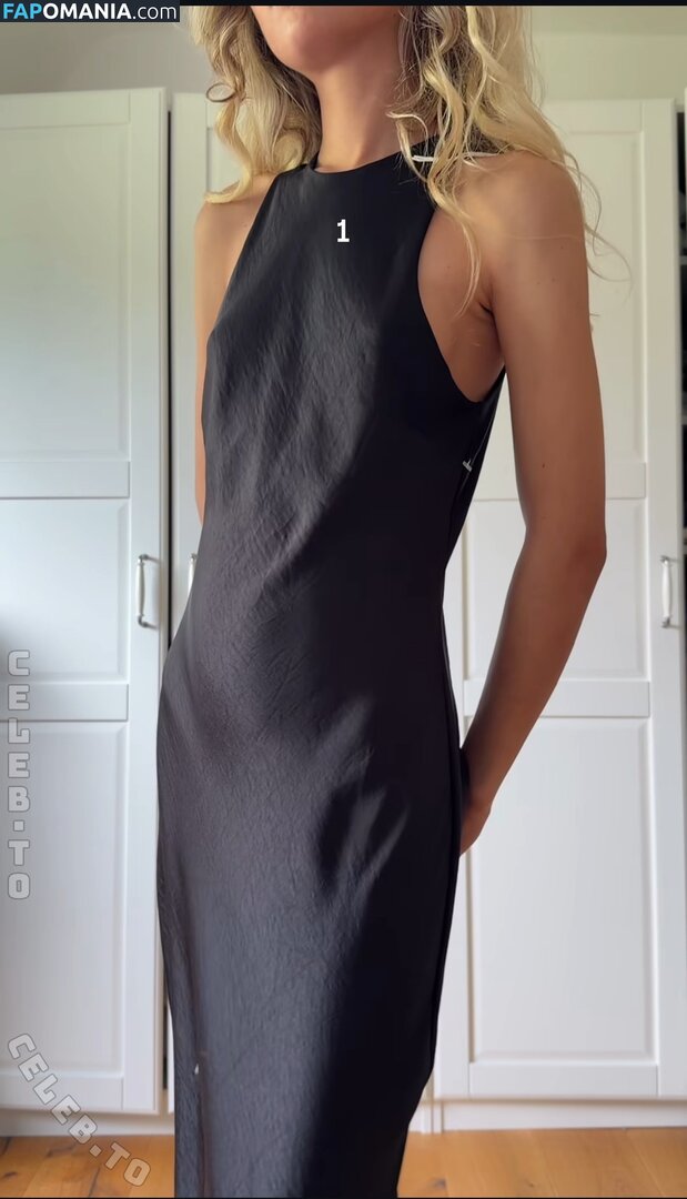 Lotta Emilie Stichler / lottastichler Nude OnlyFans  Leaked Photo #44