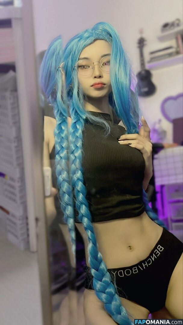 Lilith / Lou Aenlle / llthidk Nude OnlyFans  Leaked Photo #29