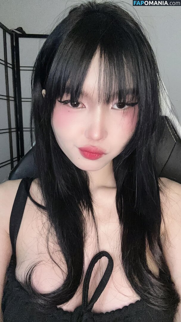 Lilith / Lou Aenlle / llthidk Nude OnlyFans  Leaked Photo #217