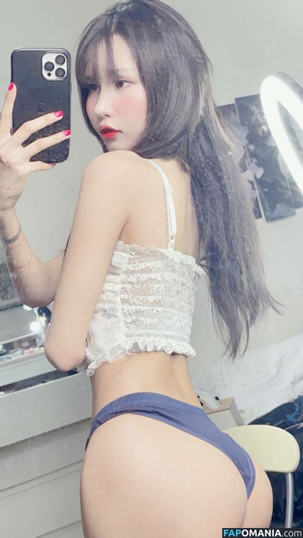 Lilith / Lou Aenlle / llthidk Nude OnlyFans  Leaked Photo #231