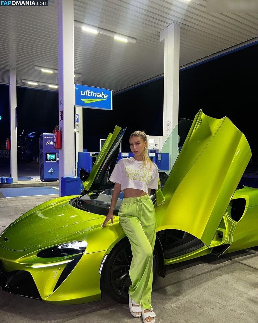 Loulu_teu Nude OnlyFans  Leaked Photo #8