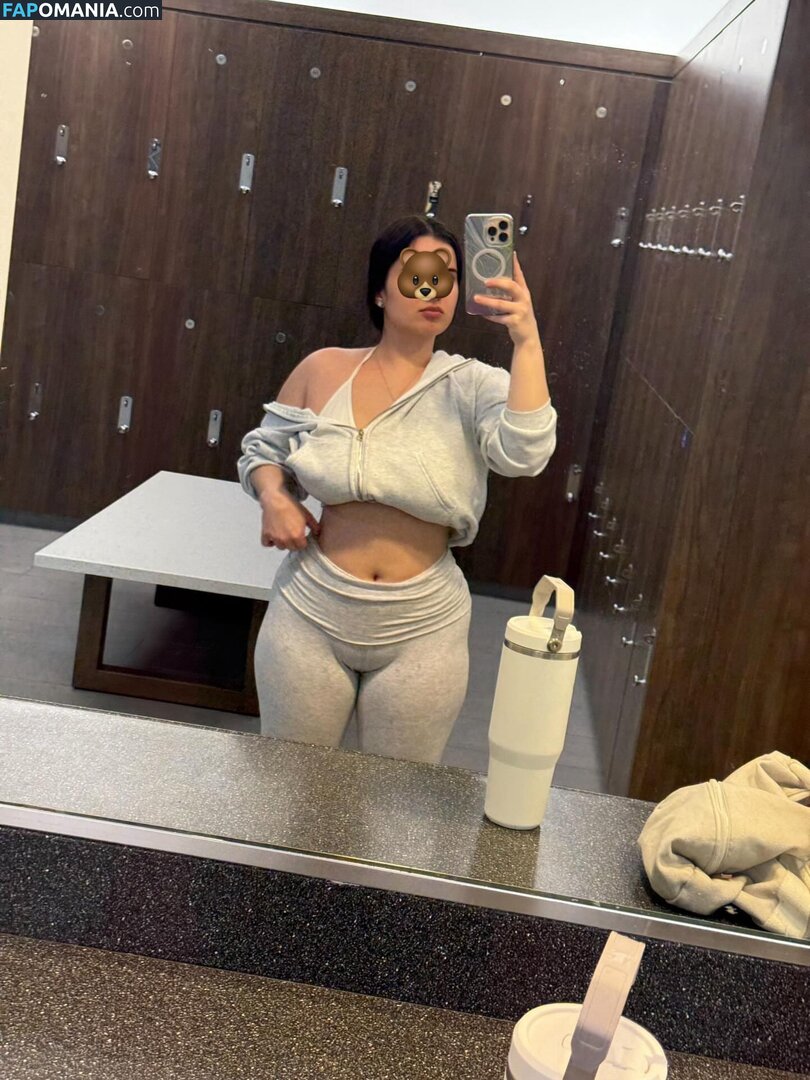 Nayeli / little3rabbit / loveamush / nayelimoralessc Nude OnlyFans  Leaked Photo #6