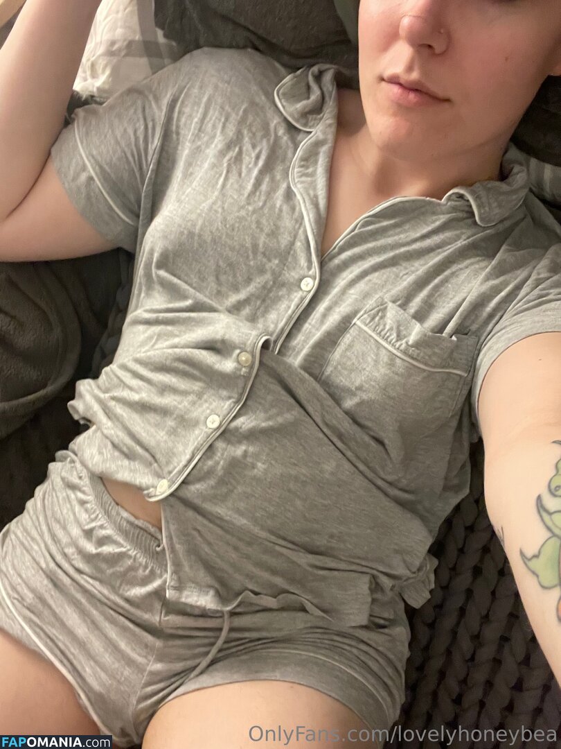 lovelyhoneybea / lovelyhoneybee Nude OnlyFans  Leaked Photo #2