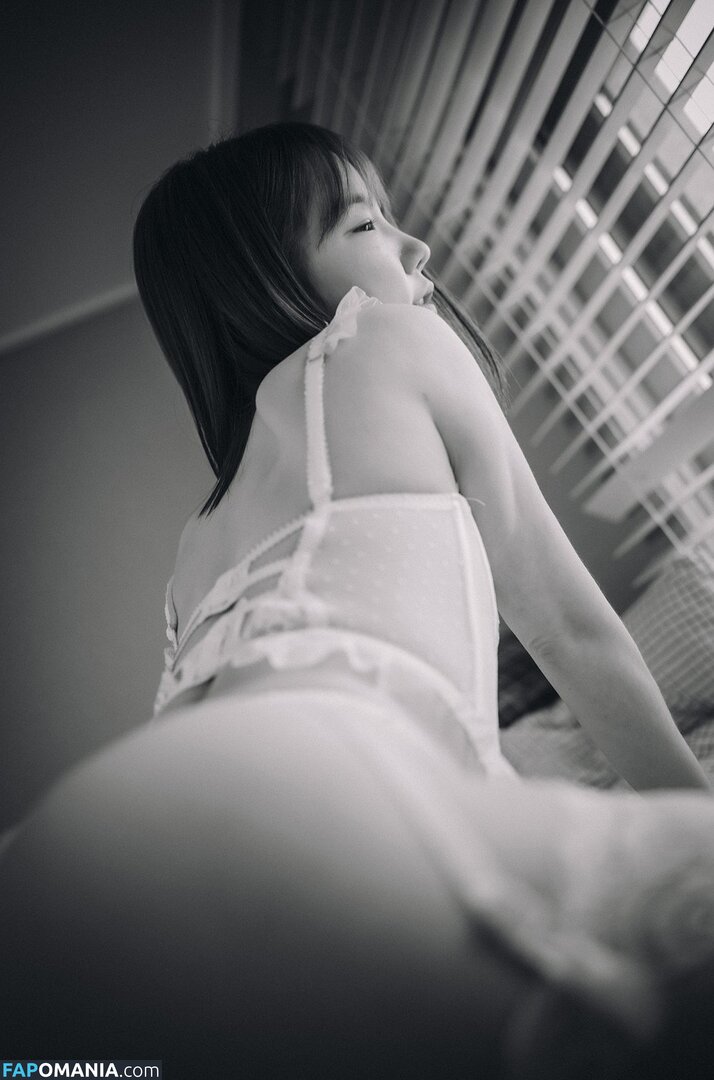 Yeri / https: / lovy._yeri / u123098226 / 한예리 Nude OnlyFans  Leaked Photo #3