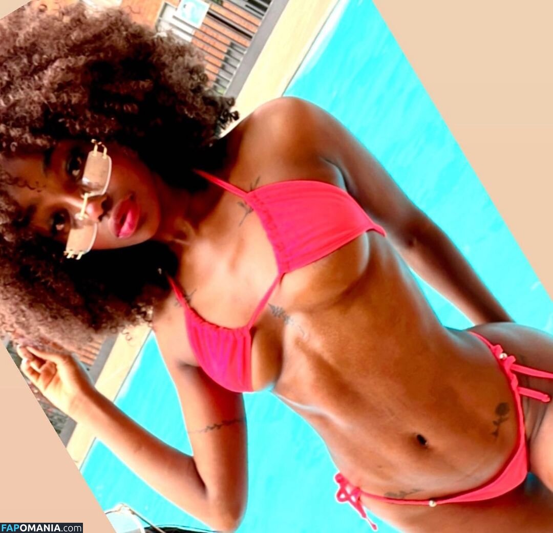 Lucero Black / lucero.blackk / luceroblack4 / luceroblackk Nude OnlyFans  Leaked Photo #4