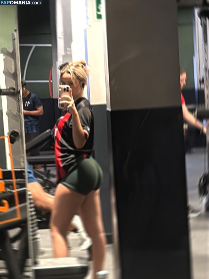 Lucia Balaguer / luciabalaguerr Nude OnlyFans  Leaked Photo #12