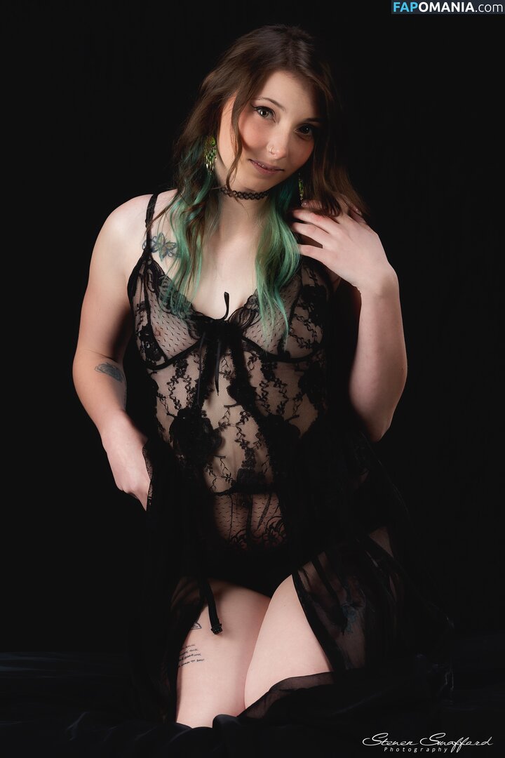 Luckicharmed / lucki.charmed Nude OnlyFans  Leaked Photo #7