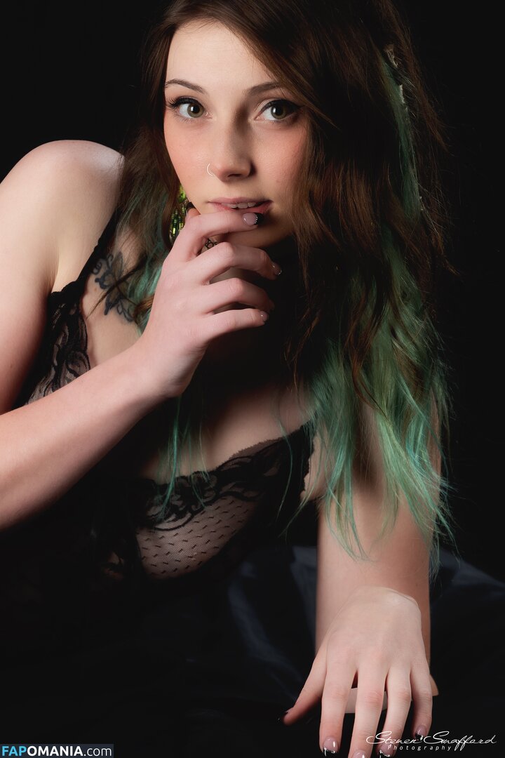 Luckicharmed / lucki.charmed Nude OnlyFans  Leaked Photo #10