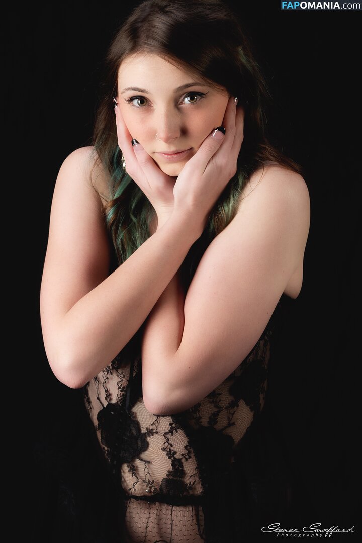 Luckicharmed / lucki.charmed Nude OnlyFans  Leaked Photo #17