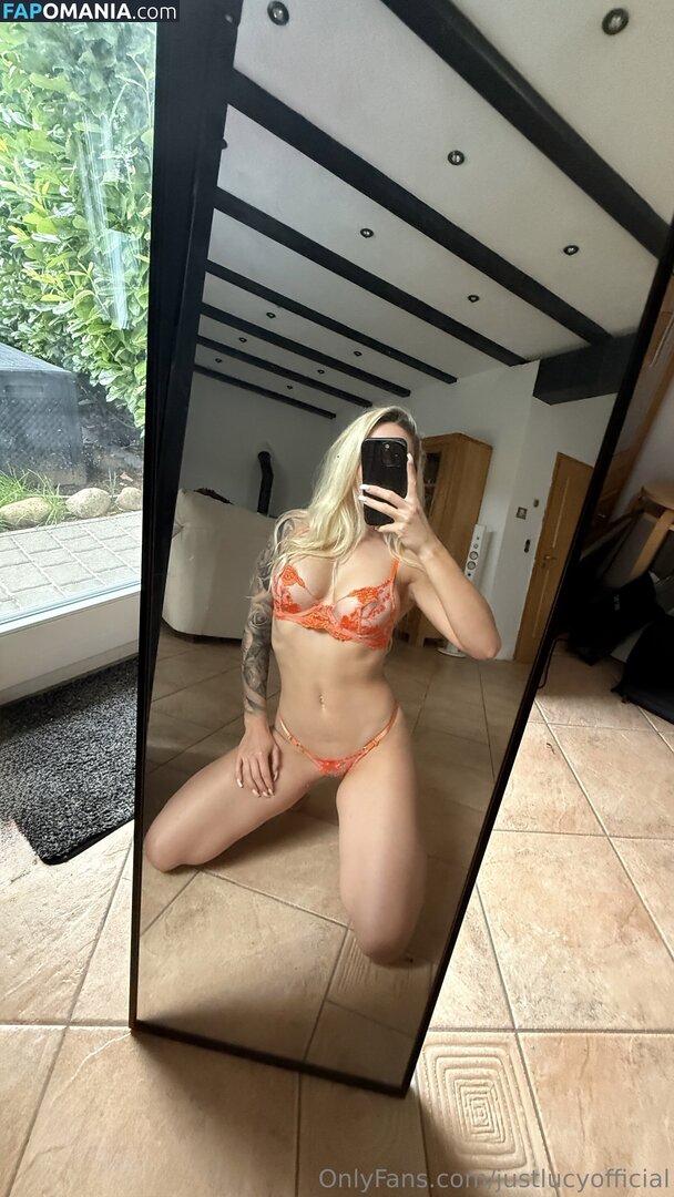 Lucy Cat / justlucy94 / justlucyofficial / lucyskkrr Nude OnlyFans  Leaked Photo #4