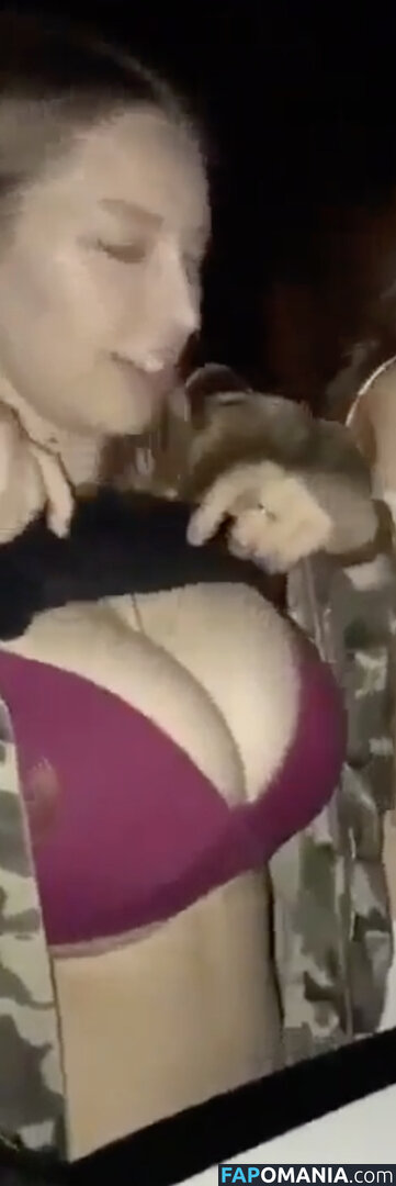 Luisa / lllsh / luisabruh Nude OnlyFans  Leaked Photo #1