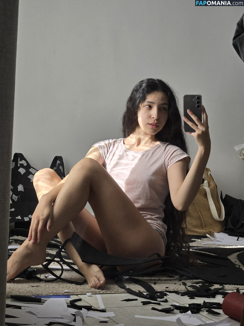 Luna Myosotis / LunaMyosotis Nude OnlyFans  Leaked Photo #4