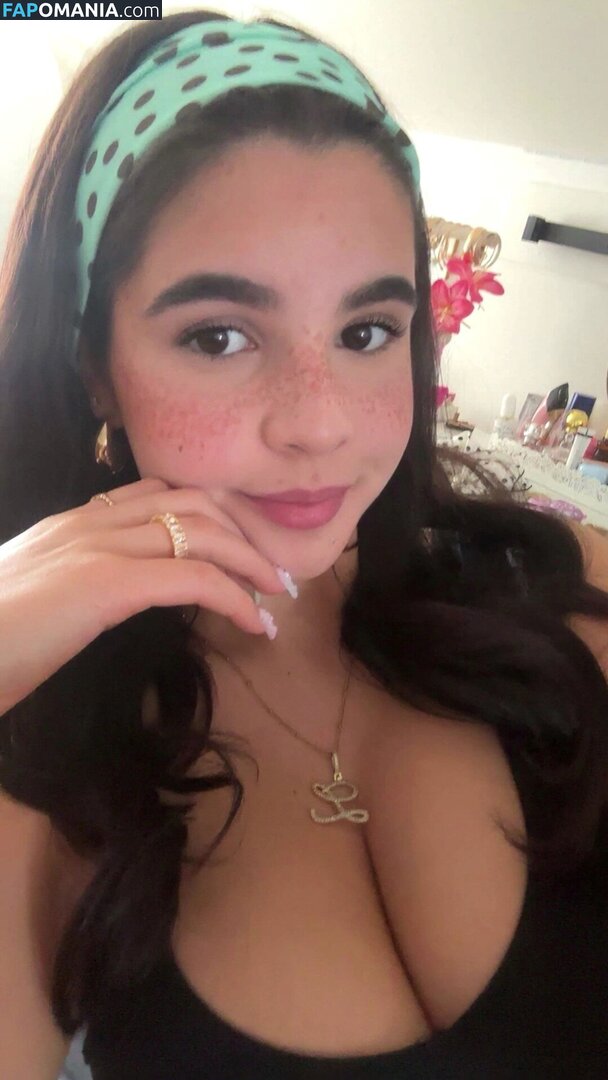 Lunaosantos_23 Nude OnlyFans  Leaked Photo #1