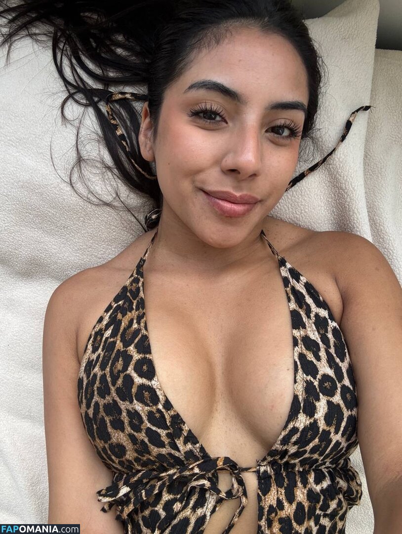 Lunapalorez Nude OnlyFans  Leaked Photo #4
