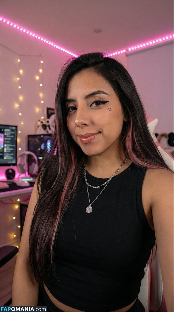 Lunapalorez Nude OnlyFans  Leaked Photo #5