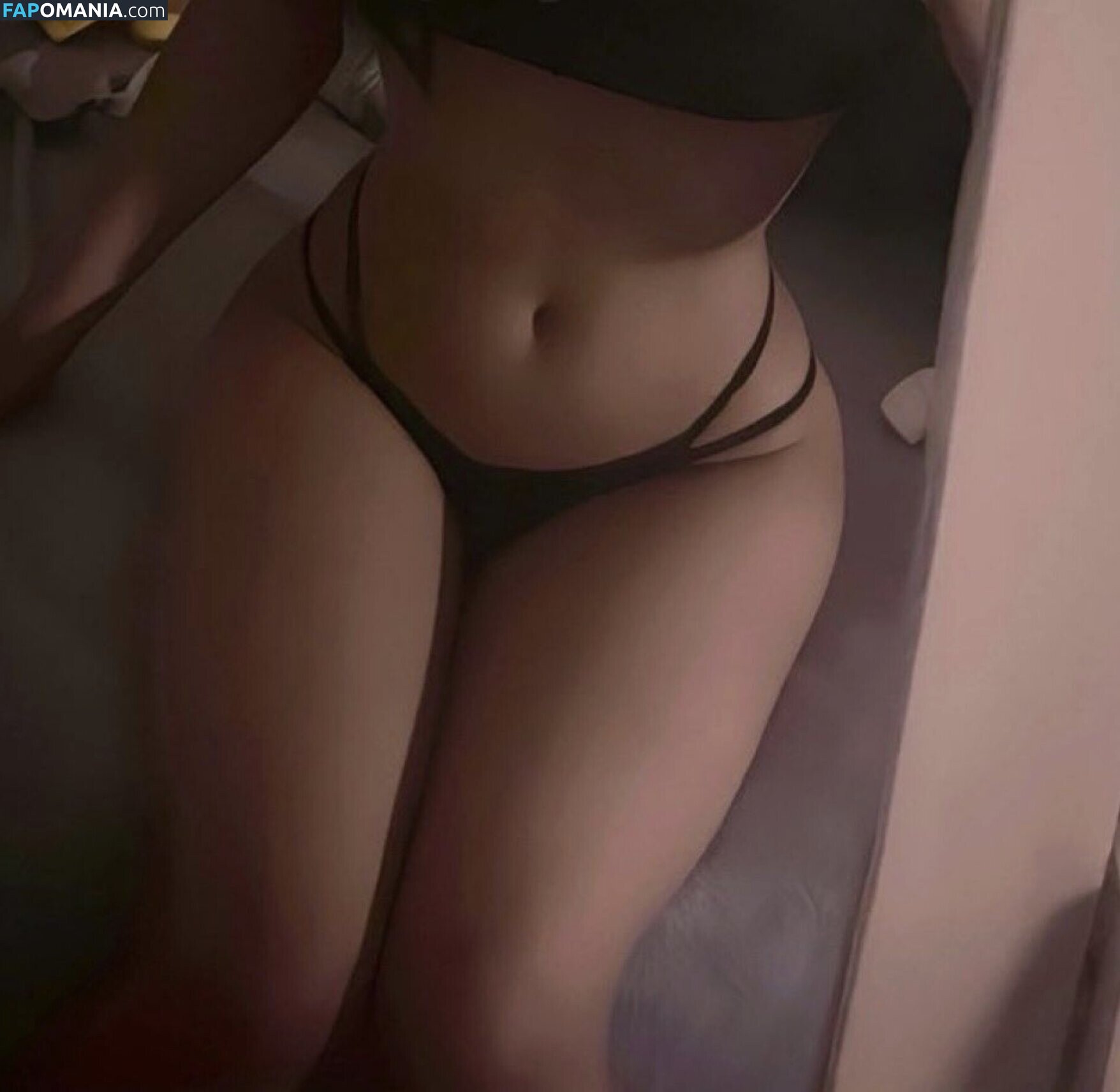 https: / lunaprettyy Nude OnlyFans  Leaked Photo #1
