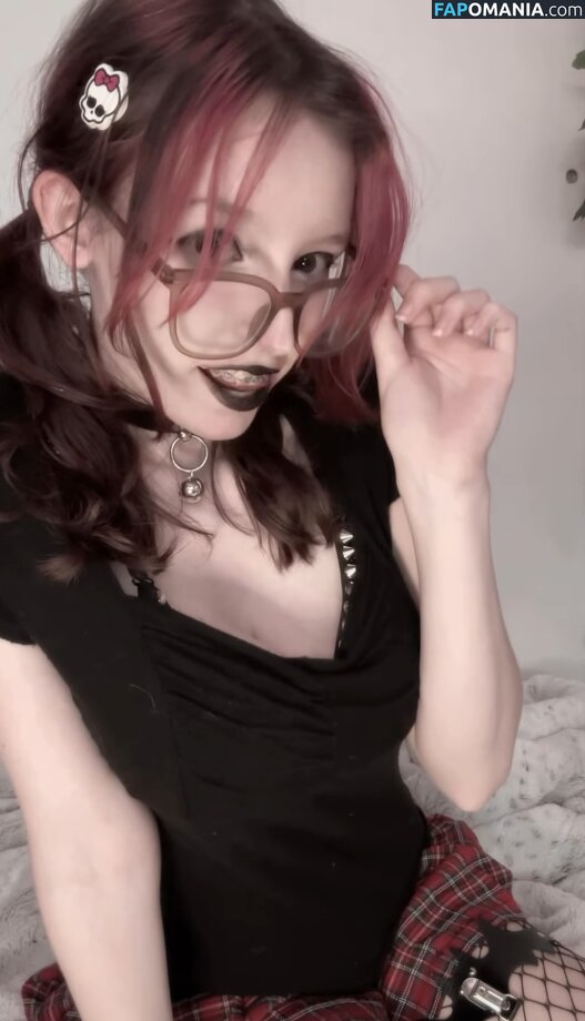 LunarStarshine / LunarSunshine / luna_sunshine_official / lunasunshine420 Nude OnlyFans  Leaked Photo #3