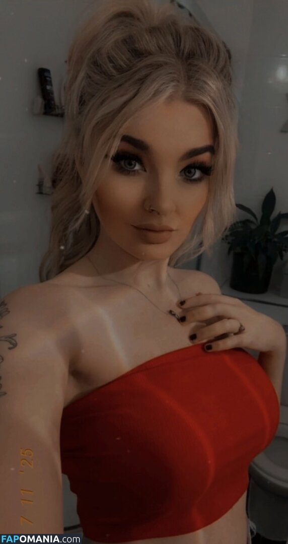 https: / luuucy813 Nude OnlyFans  Leaked Photo #7
